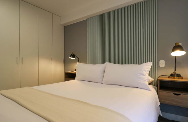 w Impressive 1BR Near Central Restaurante - Foto 14