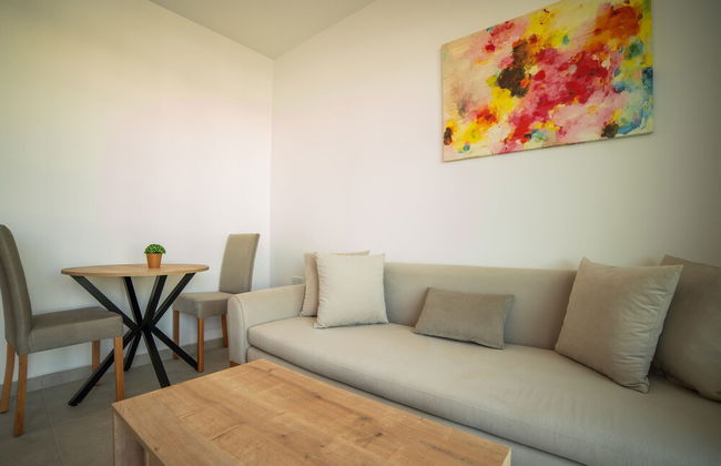 Superfresh Penthouse Studio Apartment With sea View - Photo 9