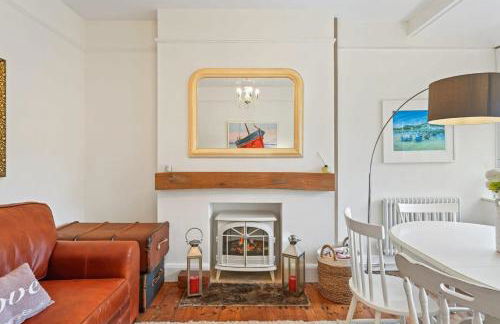 Cosy Home on the Waterfront Private Parking - Foto 11