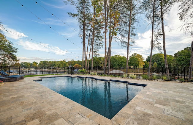 Blue Heron by Avantstay Lakefront, Dock, Pool, Theater Sleeps 22 - Foto 77