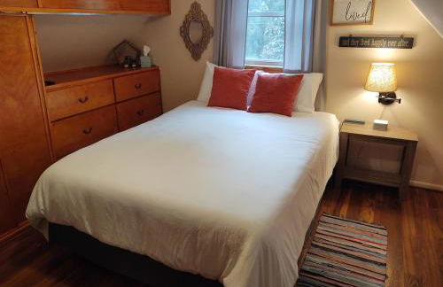 South Haven Getaway -Close to Beach & Town - Foto 28