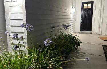 Spacious Home with Private Pool - Photo 54