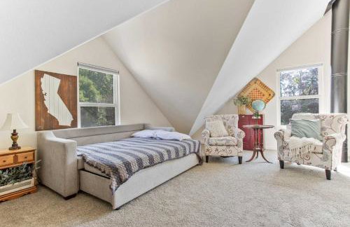 Charming 4BR Wine Country Getaway with Spa & Firepit - Foto 29