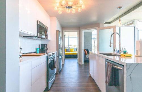 Modern Downtown SD Apartment Stunning City Views - Foto 22