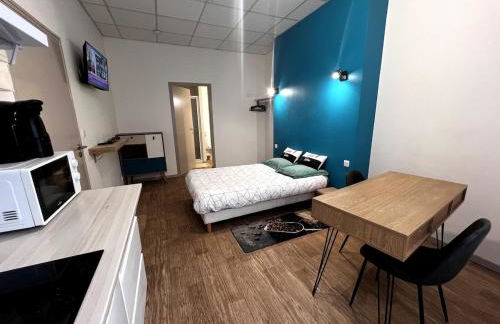 Beau Studio dans une rue au calme en Centre Ville de Niort proche de la Gare - Foto 3