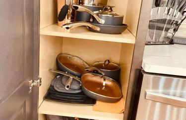 OoohLaLa! 2 Beds and 2 Full Baths w/Free Parking - Foto 65