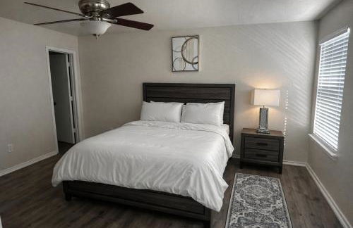 Peaceful Family Retreat Near AT&T Stadium, Texas Rangers, Six Flags, Epic Waters Indoor Waterpark, DFW Airport & More! - Foto 17