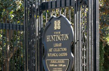 Sunny & Cheerful Near I-10 ~ Queen Beds ~ Parking - Foto 72