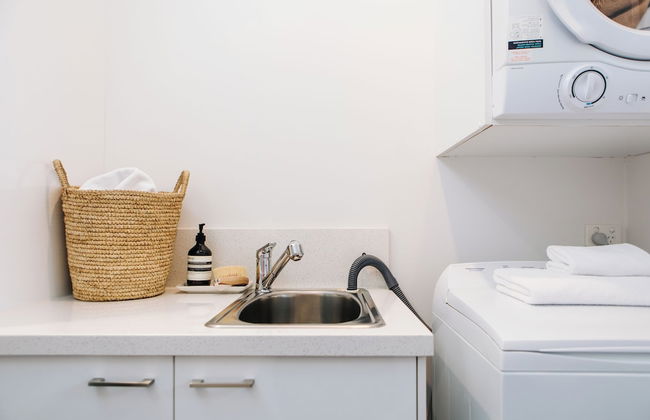 Mansi on Raymond - Photo 59