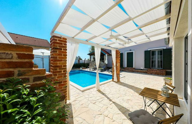 Villa With Private Pool and Terrace - Foto 17