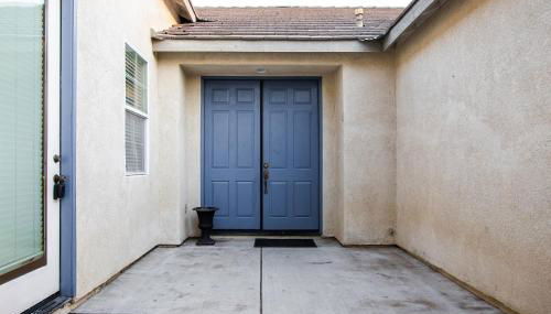 NorthWest Farmhouse - Photo 2