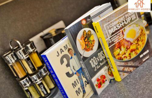 Spacious Apartment In The Centre Of Bridgwater Ideal for Contractors & Group Stays By Hinkley Homes Short Lets & Serviced Accommodation - Foto 55