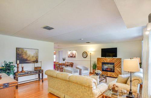 Riverside Retreat with Boat Dock in Sunny Astor! - Photo 3