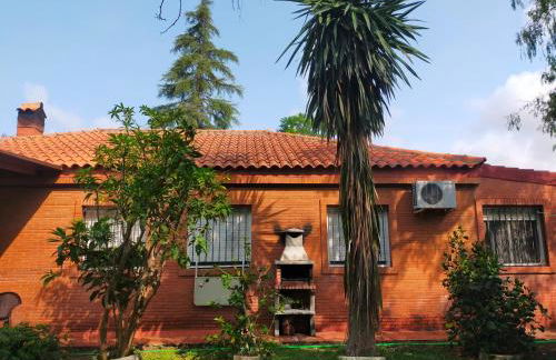 Precioso chalet próximo a Sevilla con jardín y piscina privada 8 personas Wifi gratis 2 salones 4 dormitorios 2 baños - Foto 73