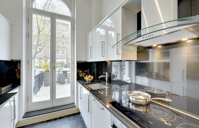 Claverley Court - Photo 68