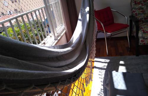 Ensolarado ao lado do shopping com garagem e Wifi - Foto 14