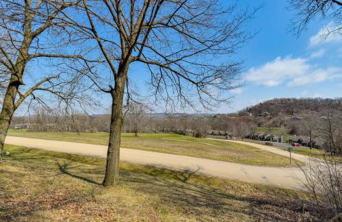 Galena Townhome with Deck and Golf Course View! - Foto 25