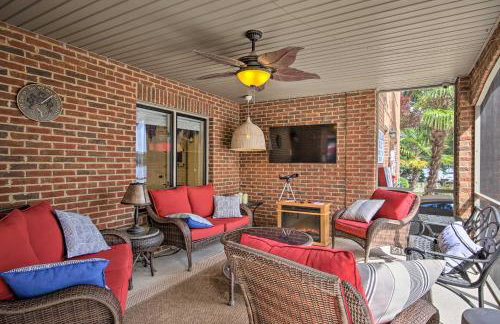 Luxe Lakefront Apartment w/ Shared Pool & Dock! - Foto 21