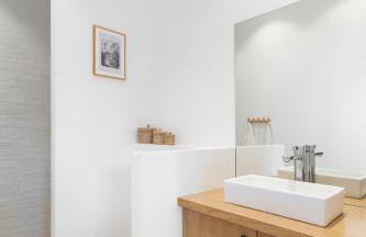 Beautiful villa and pool with sea view - Foto 43