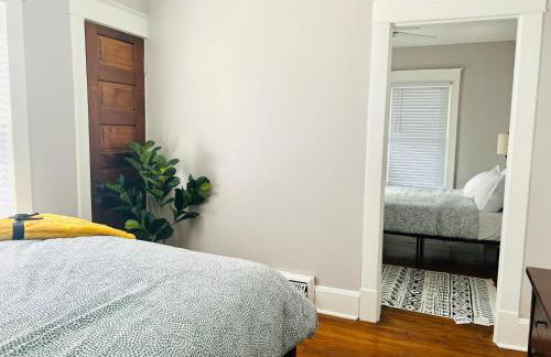 Spacious 6BR Home - Near Top Attractions - Photo 31