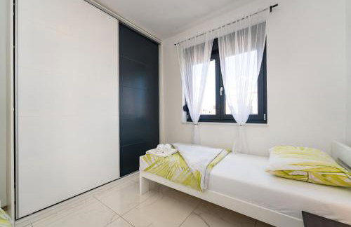 Villa Essenza Mare in Vodice with private pool & pet friendly - only 650 meters from the beach - Photo 26