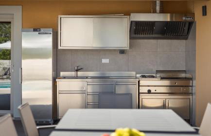 Villa Lucilla by Villas Guide - Photo 23