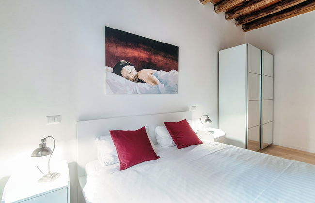 Pleasant Family Apt next to Lake Como - Photo 2