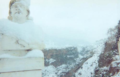 Το ΦΑΡΑΓΓΙ Του ΠΑΡΝΑΣΣΟΥ - Foto 33