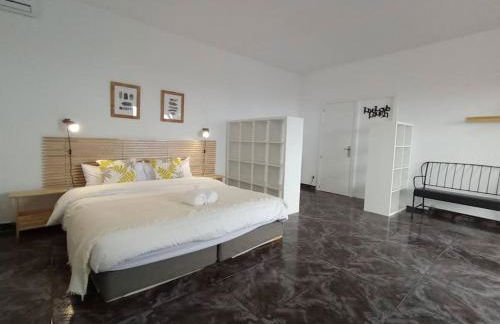 A+View Private Terrace Private Pool Family Fun - Photo 11