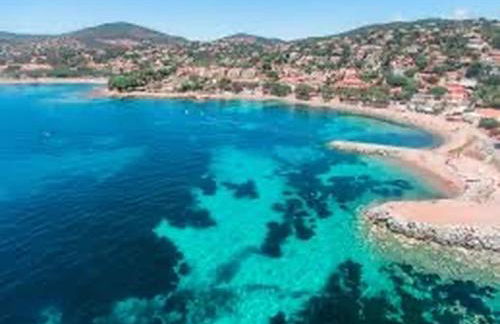 Luxury Villa with Jacuzzi in Les Issambres - Foto 41