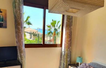 Apartamento con hermoso jardín y AC - Foto 21