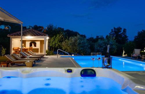 VILLA BEYBE with Jacuzzi, large private pool 50m2, BBQ,free WIFI, 3 bedrooms - Foto 38