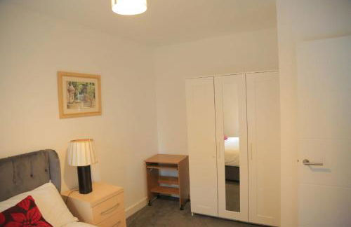 Beautiful New family home - Photo 11