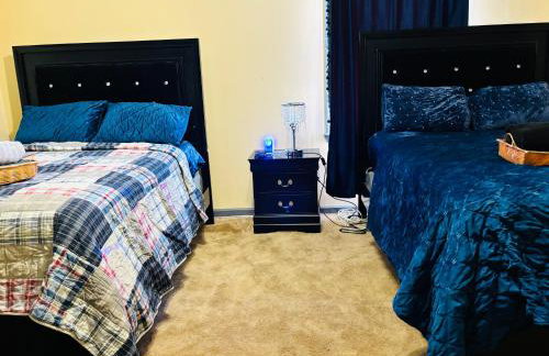 Large 3BR Home for Families and Work Stays With Fast WIFI - Foto 49