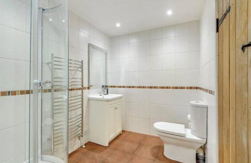 The Cowshed - Photo 16