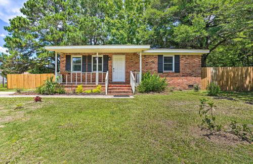Modern Moncks Corner Home with Fenced Backyard! - Foto 2
