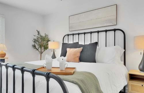 Luxe 2BR Condo Next to Pool Trails & Mountain - Foto 3