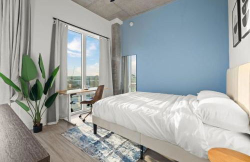 Chic Channelside Studio with High-Rise Views - Foto 1