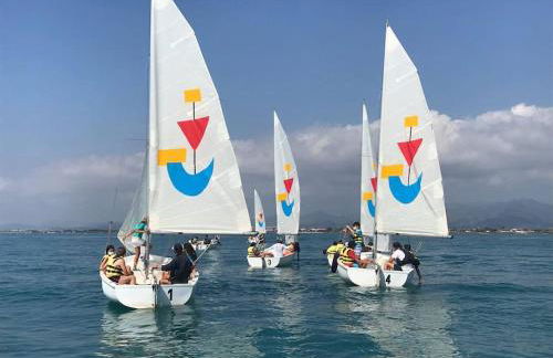 Frente al puerto y junto a la playa del Arenal - Foto 35