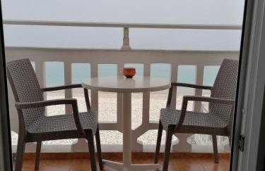 Lefteris Rooms - Foto 14