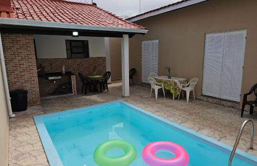 Casa Maravilhosa, Pé na Areia com Piscina, Área Gourmet com Churrasqueira em Deck Coberto Frente a Piscina, Mesa de Bilhar, 4 Quartos Confortáveis, Sendo 2 Suítes, Cozinha Americana e Sala de Jantar, Ampla Garagem para 6 Carros - Mercado na rua da Casa - Photo 11