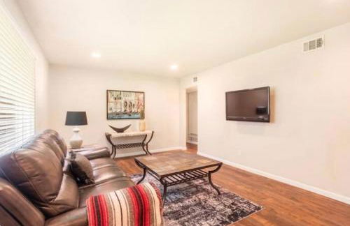 2bd 1bth place in Arlington Centrally located in DFW and conveniently located near Cowboy's Stadium - Foto 24