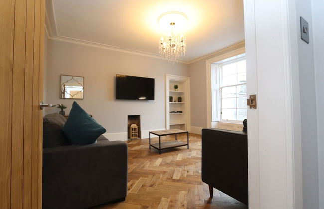 Dollar Apartments at 41 - Photo 17