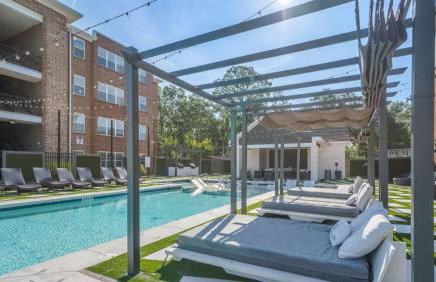 High Cotton - 3BR 3BA Condo Near UA with Pool & Gym - Foto 37