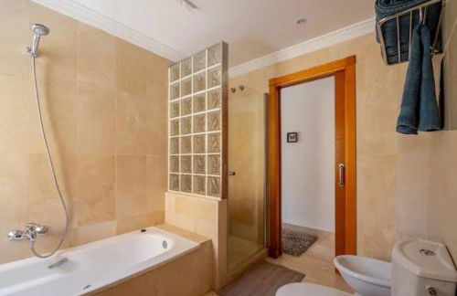 Luxury 2 bedroom apartment, close to the sea and the golf course, Aloha Hills Club Property - Foto 20