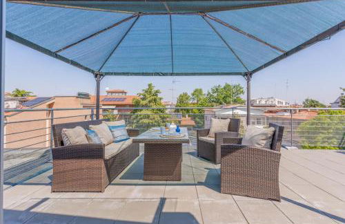 Comics & Cars - Themed Penthouse in Motor Valley - Foto 5