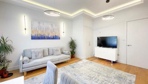 Stylish One Bed Flat in Paddington Pool and gym next door Free secure underground parking nearby - Foto 3