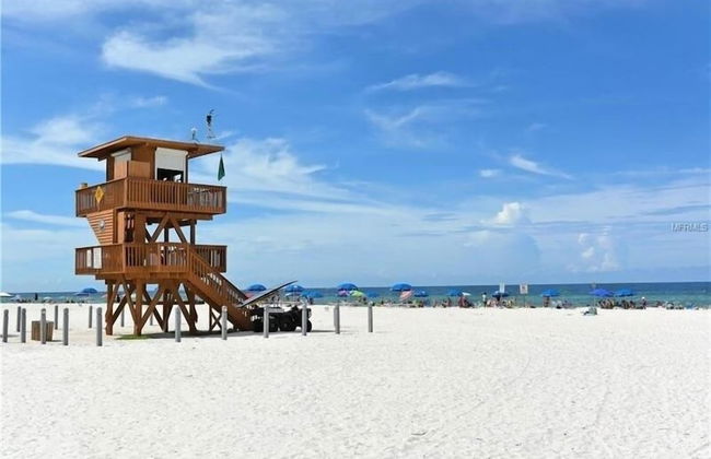 Footprints in the Sand managed by Beach Retreats - Photo 32