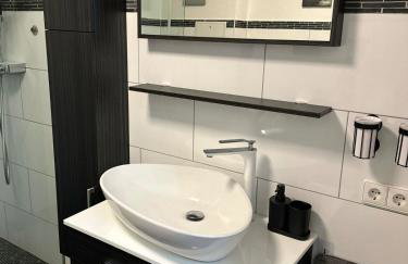 C&V 3 Personen 2 Zimmer WLAN SmartTV Boxspringbett - Foto 14