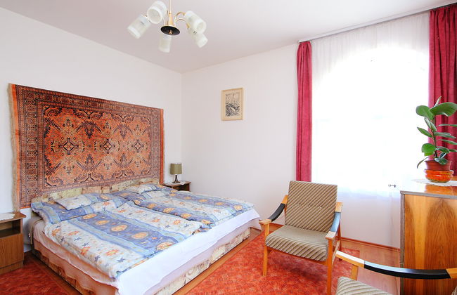 7 bedroom House in Balatonszárszó with garden and terrace - Photo 7